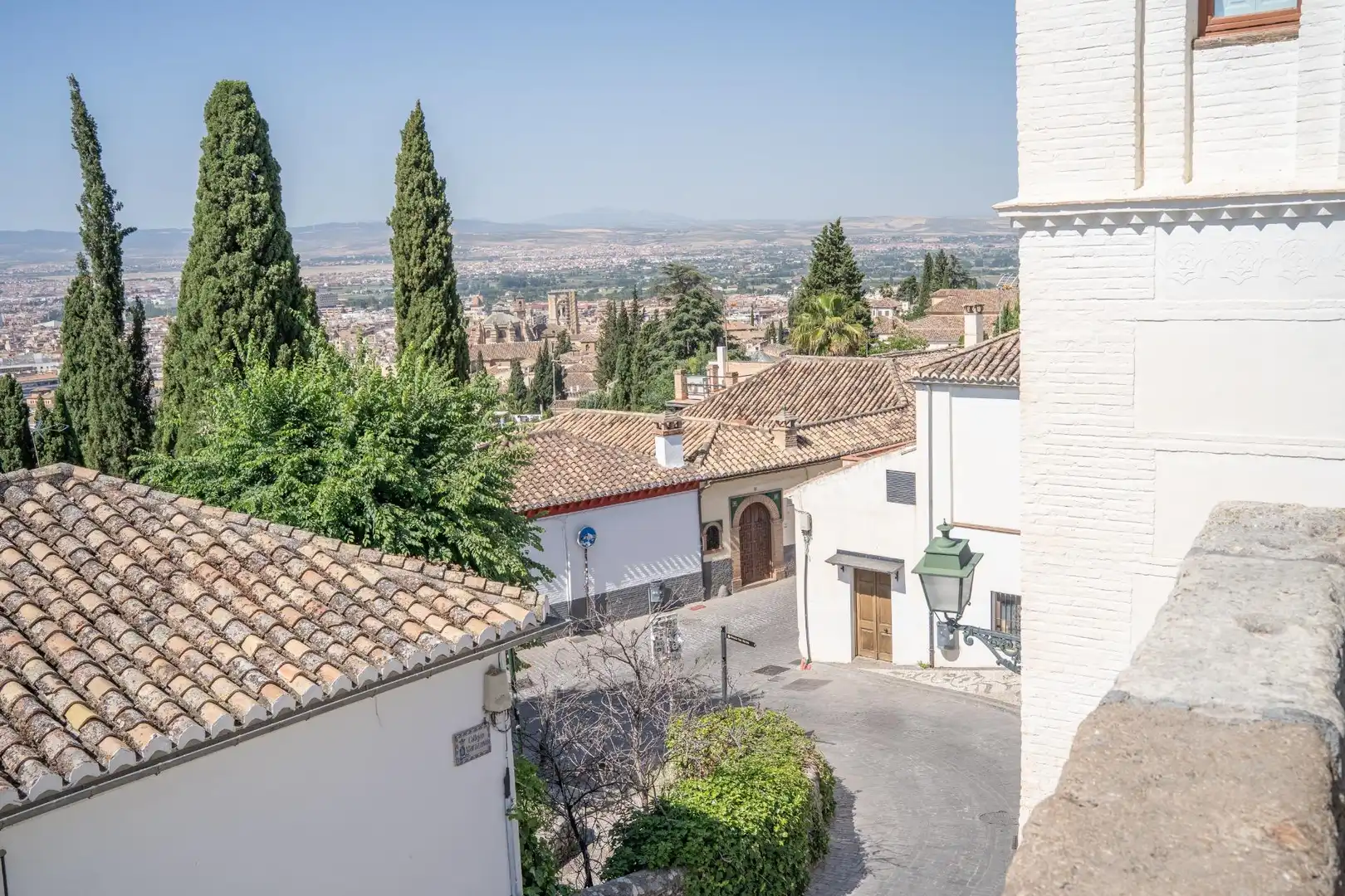 Exterior view of Houses for sale in Granada  with Air Conditioner, Terrace and Furnished