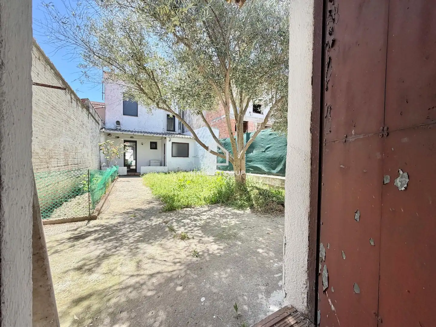 Vista exterior de Casa adosada en venta en Manlleu con Calefacción, Jardín privado y Terraza