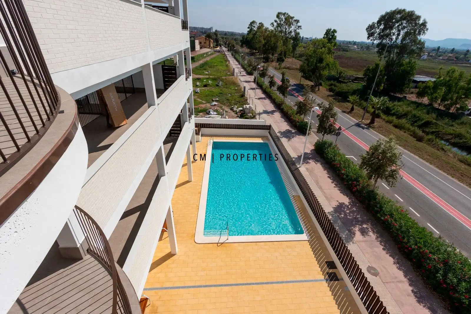 Swimming pool of Attic for rent in Sagunto / Sagunt  with Air Conditioner, Heating and Parquet flooring