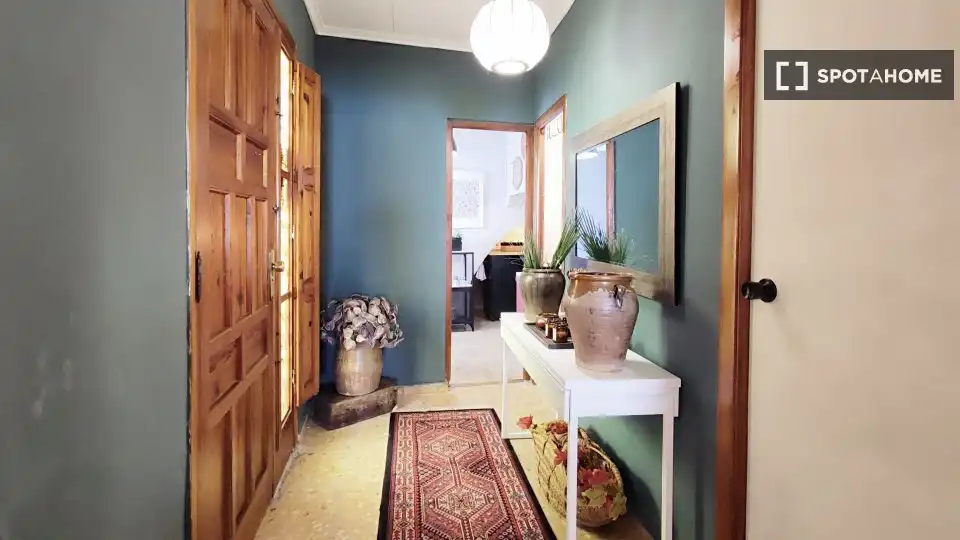 Flat for rent in Bolbaite  with Air Conditioner, Heating and Furnished