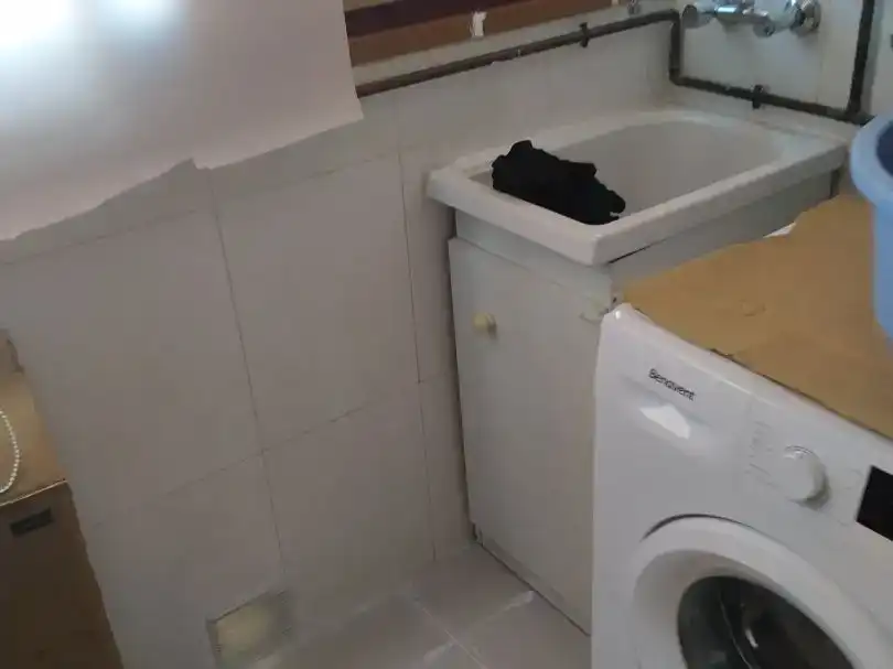 Bany de Pis en venda en Granada amb Aire condicionat, Jardí privat i Traster
