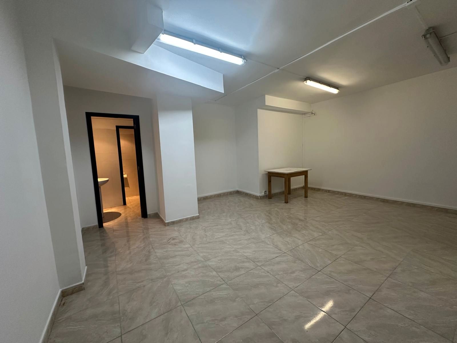 Premises for sale in  Barcelona Capital