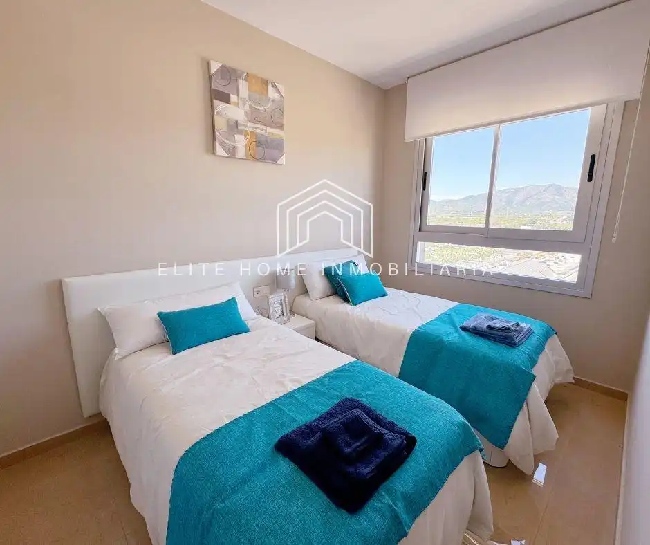 Habitación de Apartamento de alquiler en Cabanes con Aire acondicionado, Terraza y Piscina comunitaria
