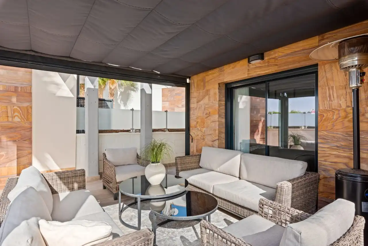 Terrassa de Casa o xalet en venda en Rojales amb Aire condicionat, Jardí privat i Terrassa