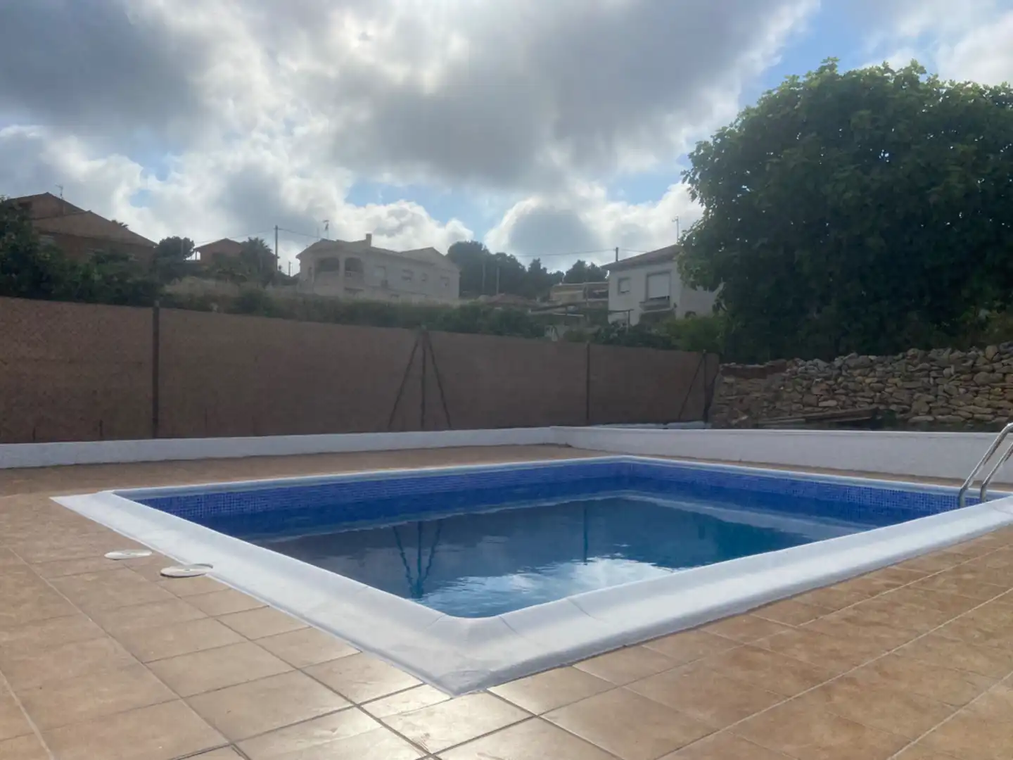Piscina de Casa o xalet en venda en Calafell amb Aire condicionat, Calefacció i Jardí privat