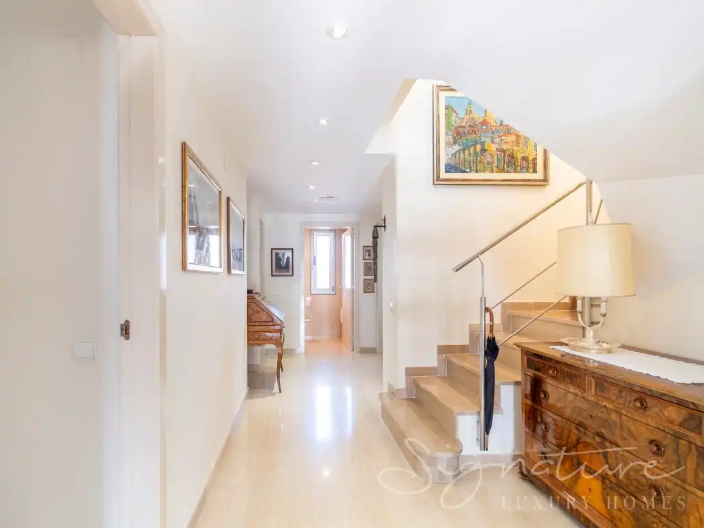 Attic for sale in Sant Cugat del Vallès  with Air Conditioner, Terrace and Swimming Pool