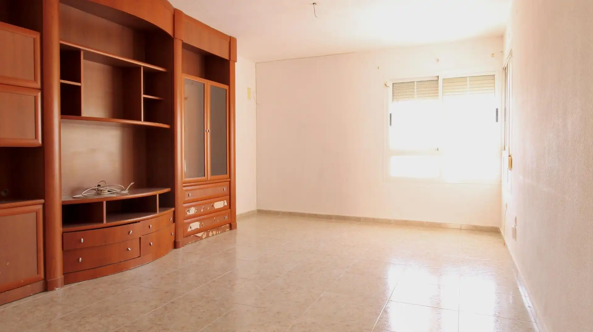 Sala d'estar de Casa adosada en venda en Roquetas de Mar amb Terrassa i Piscina comunitària