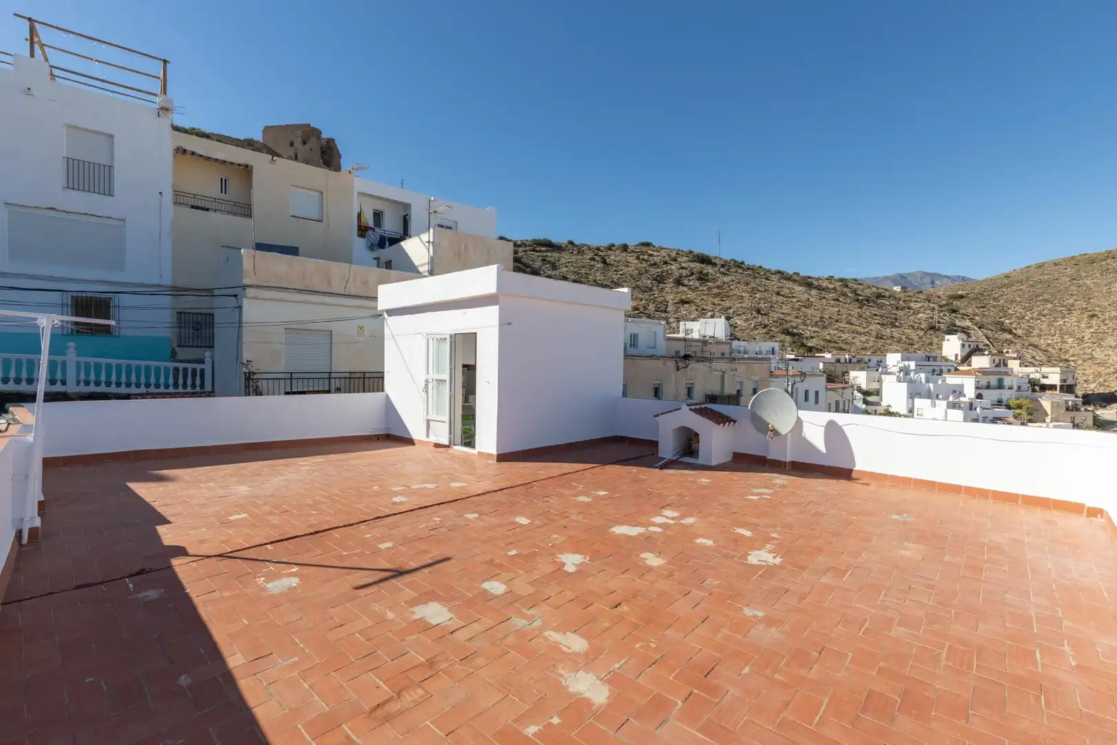 Casa con terraza en venta en Calle Sayena 25, imagen 31