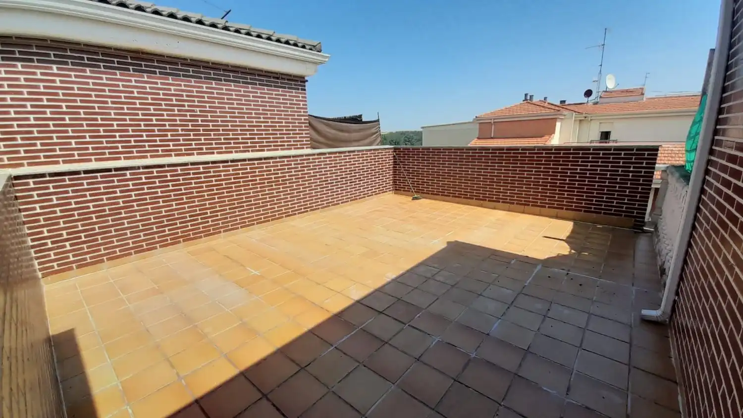 Terrassa de Àtic de lloguer en Santa Marta de Tormes amb Calefacció, Terrassa i Balcó
