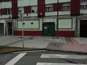 Locale commerciale in vendita a Versalles