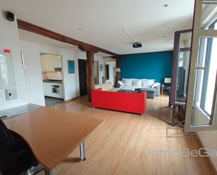Sala d'estar de Pis en venda en Bilbao  amb Calefacció, Parquet i Traster