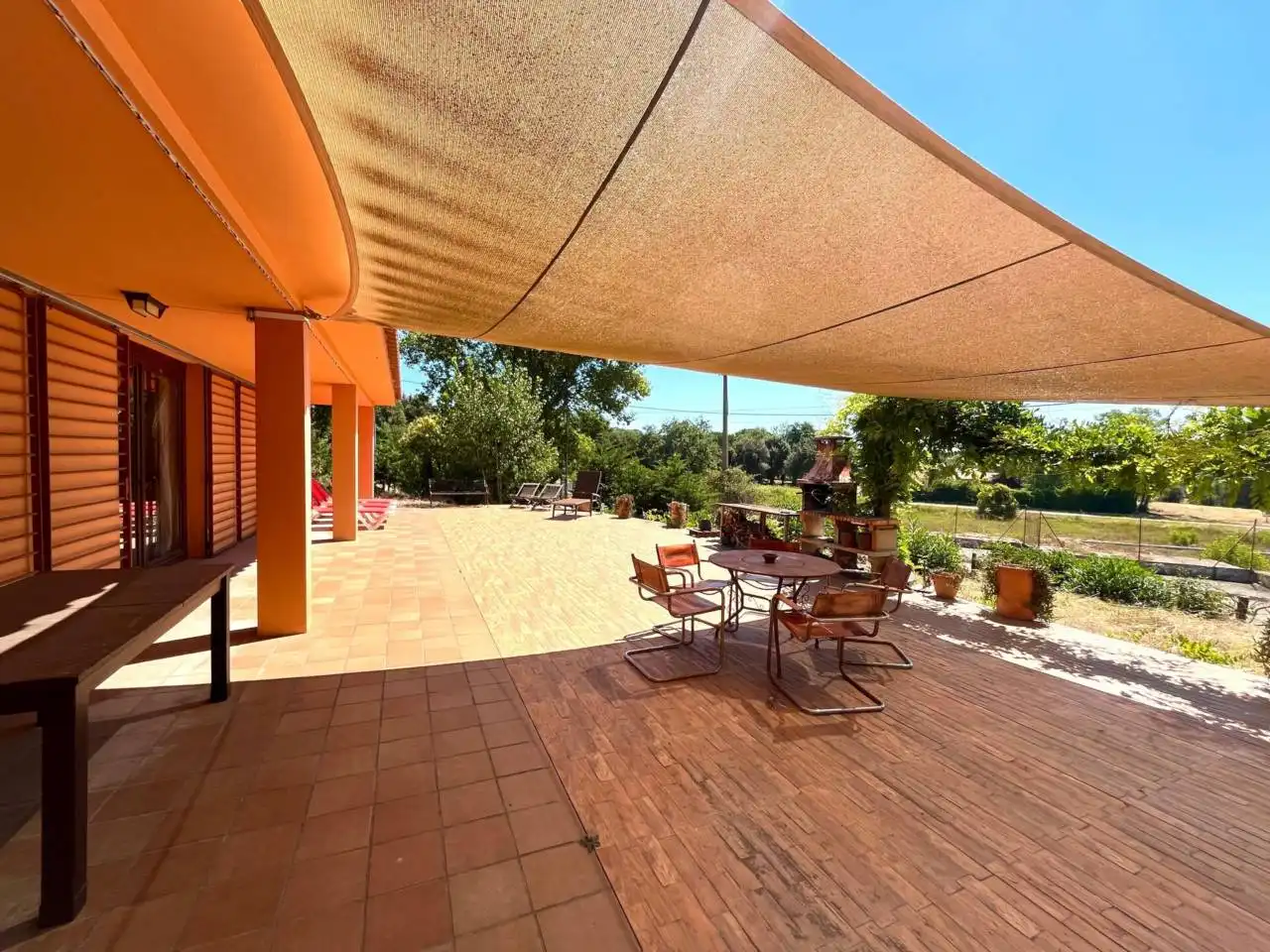 Terrasse von Haus oder Chalet zum Verkauf in Bescanó mit Klimaanlage, Heizung und Privatgarten
