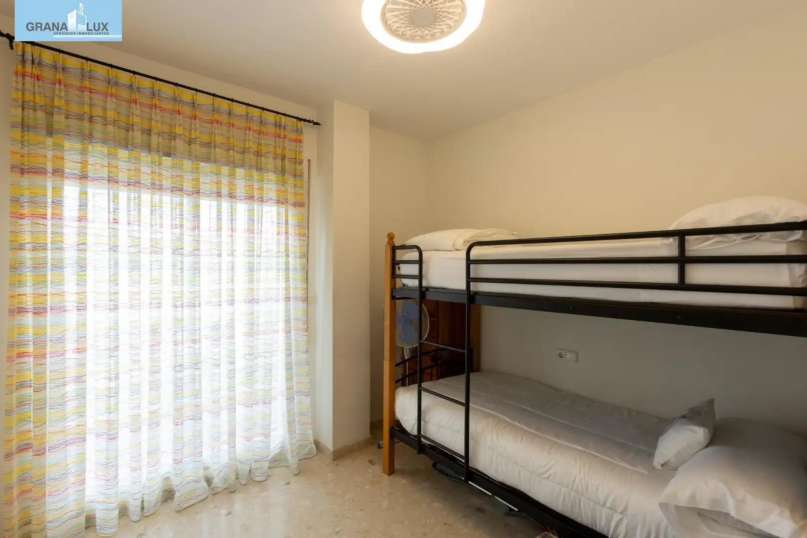 Dormitori de Àtic en venda en Motril amb Jardí privat, Terrassa i Piscina comunitària