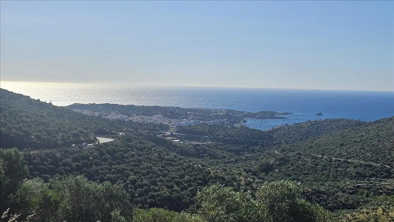 Maisonette zum Verkauf in Cadaqués mit Klimaanlage, Parkett und Terrasse