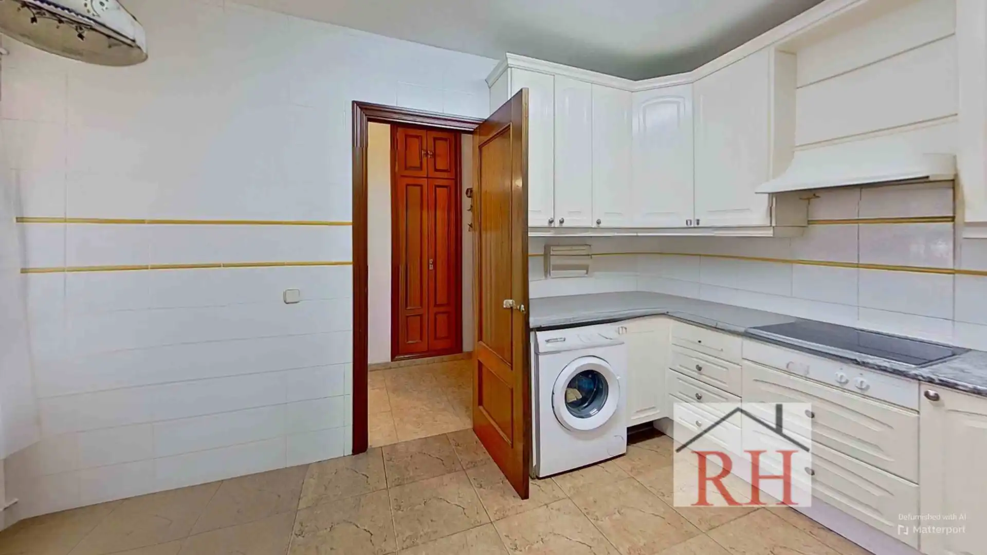 Cocina de Casa adosada en venta en Alcalá de Henares con Aire acondicionado, Calefacción y Jardín privado