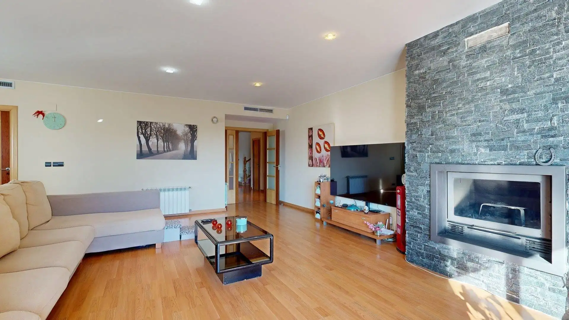 Wohnzimmer von Haus oder Chalet zum Verkauf in Nuez de Ebro mit Klimaanlage, Heizung und Privatgarten