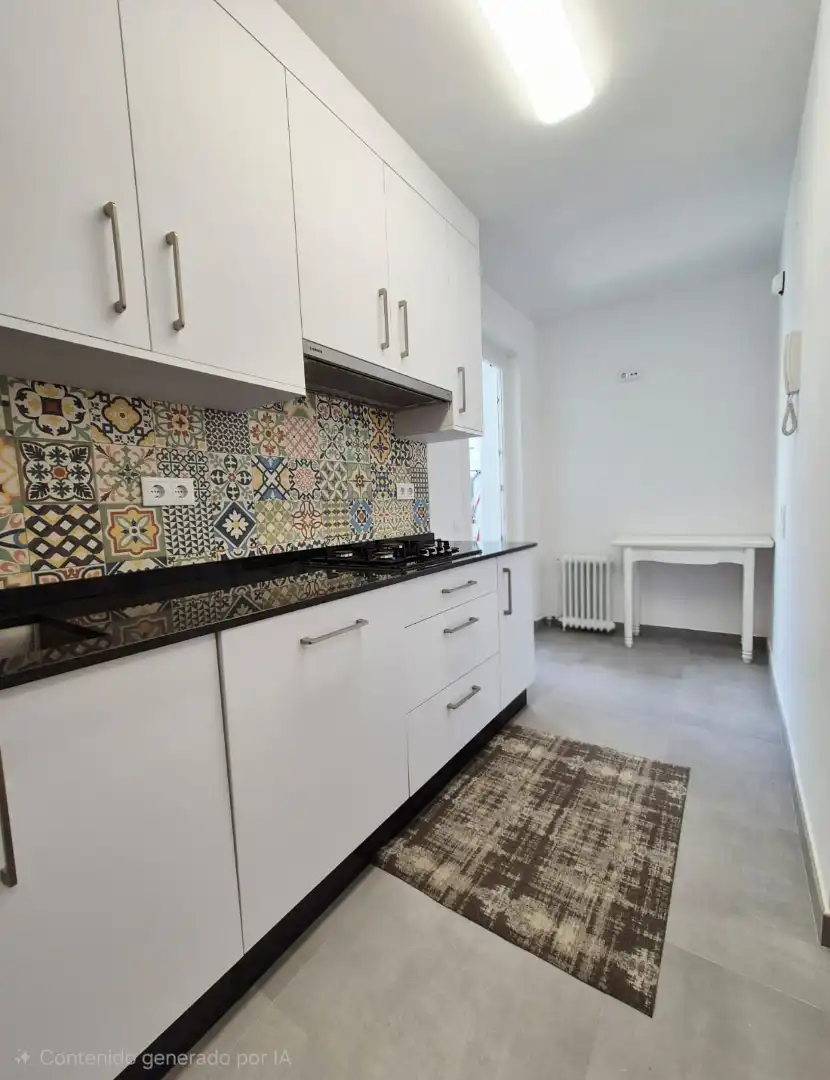 Cocina de Piso de alquiler en Santiago de Compostela  con Calefacción, Parquet y Trastero