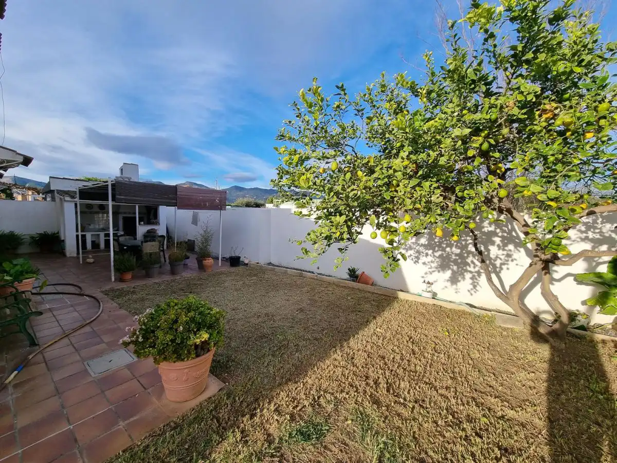 Vista exterior de Casa o xalet en venda en Castellón de la Plana / Castelló de la Plana amb Aire condicionat, Calefacció i Terrassa