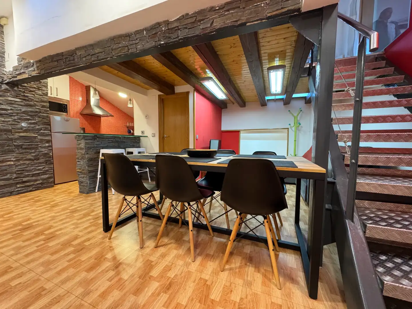 Comedor de Ático en venta en Jaca con Terraza, Trastero y Amueblado