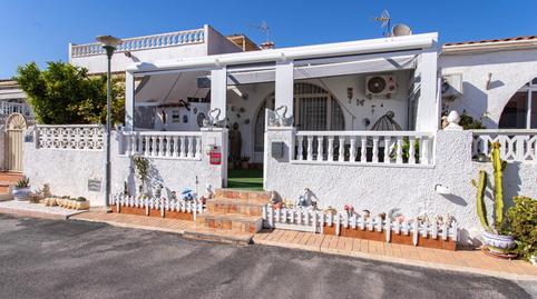 Foto 3 de Casa adosada en venda a Zona Carrefour - Urbanizaciones, Torrevieja