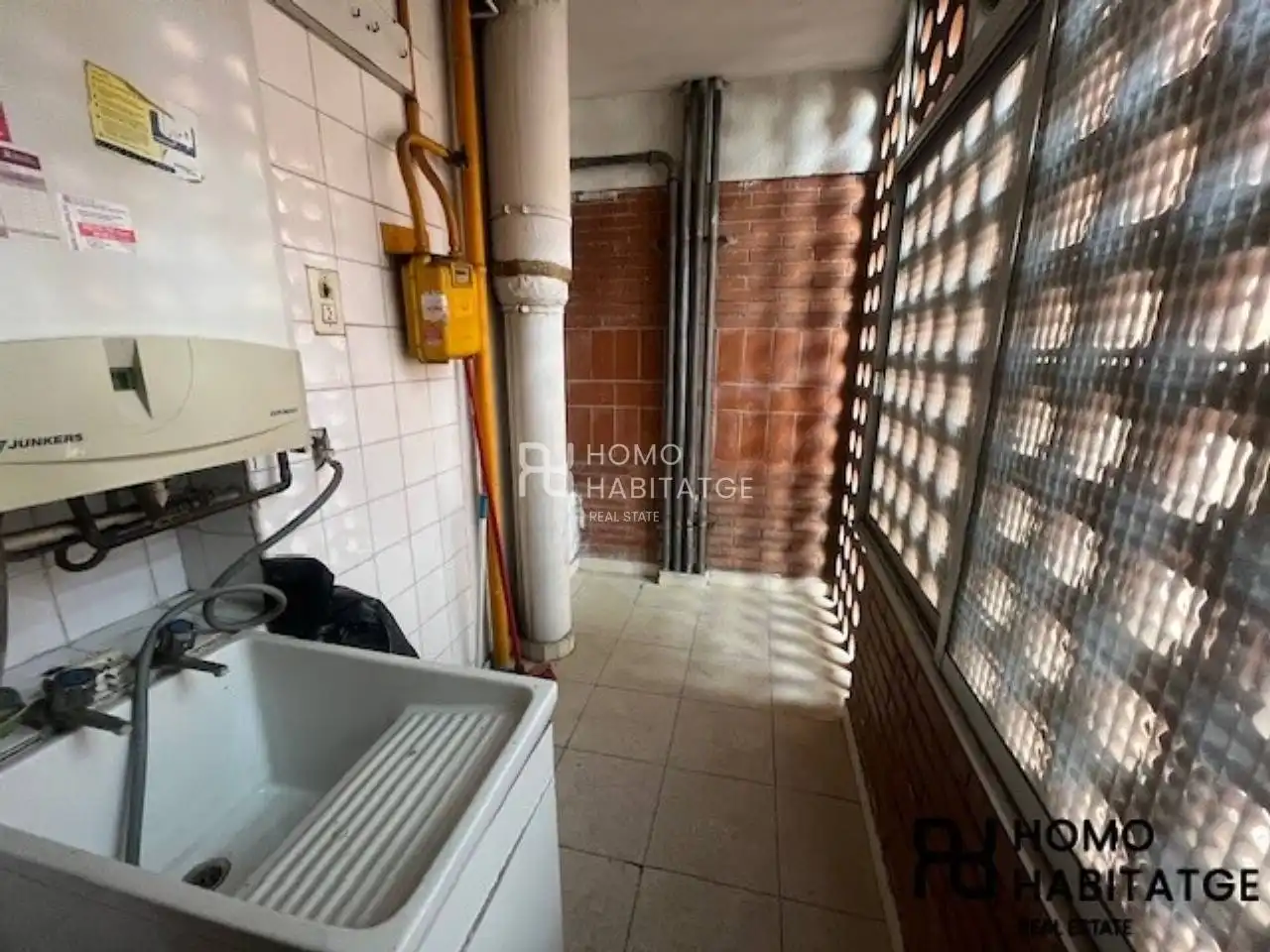 Piso en venta en Sabadell con Calefacción y Balcón