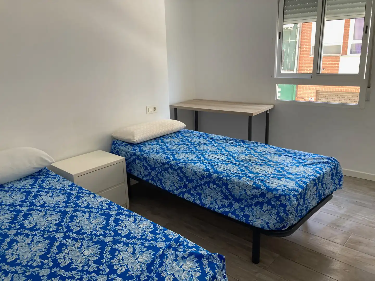 Habitación de Apartamento de alquiler en Valencia con Aire acondicionado, Amueblado y Horno