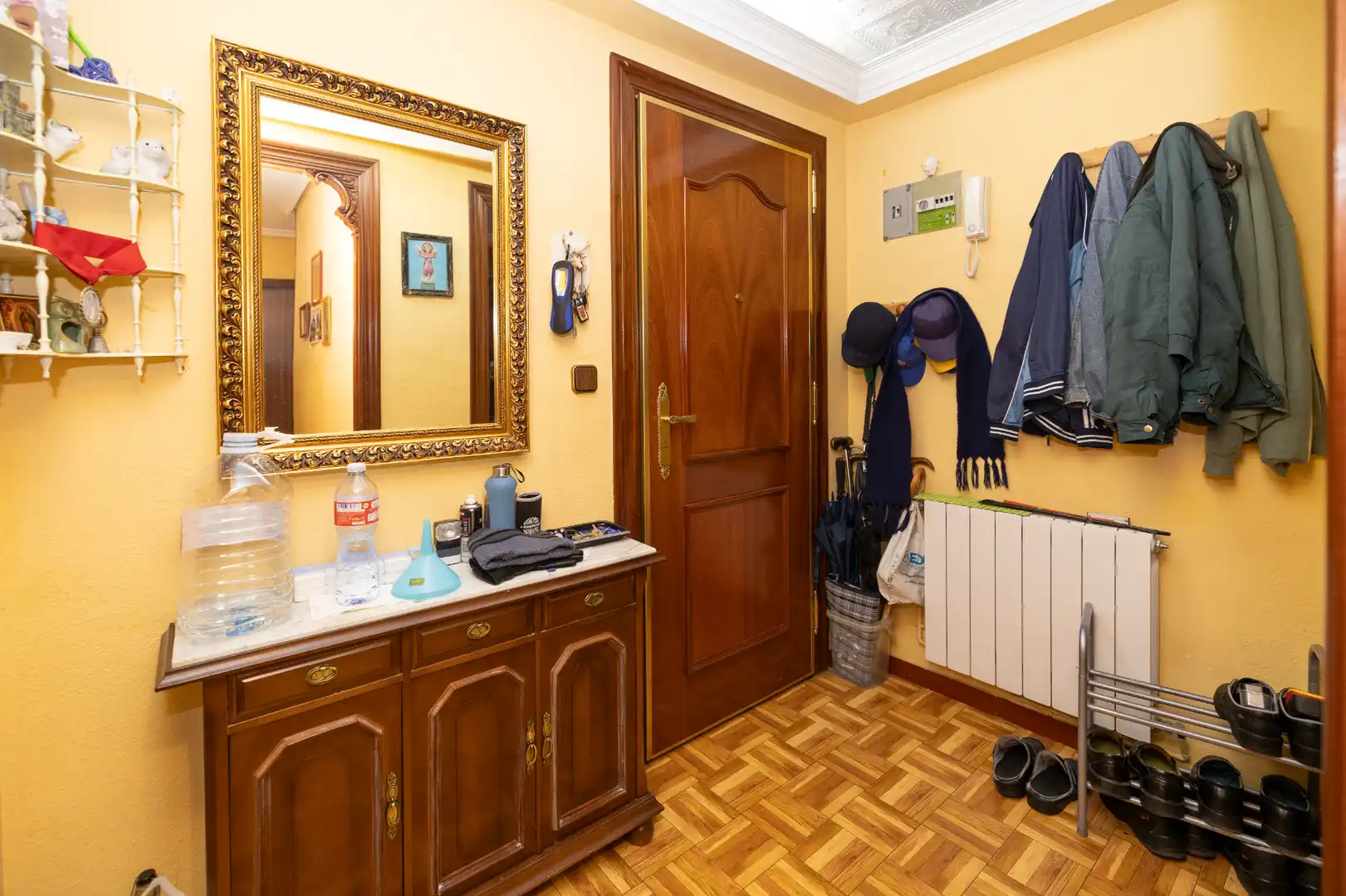 Piso en venta en Avenida Brasilia, Pan y Guindas