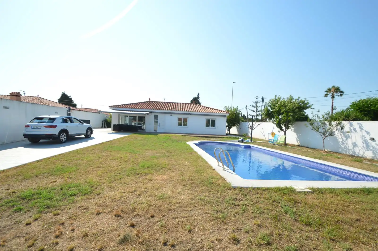 Vista exterior de Casa o xalet en venda en Vinaròs amb Aire condicionat, Calefacció i Jardí privat