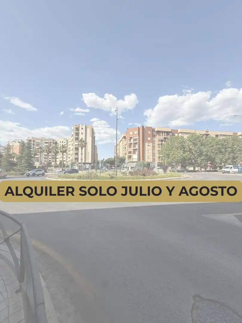 Aparcament de Pis de lloguer en Granada amb Aire condicionat, Calefacció i Moblat