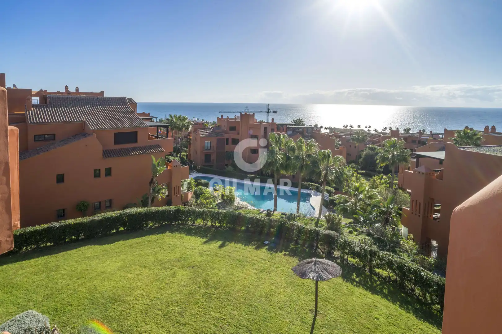 Jardí de Dúplex en venda en Estepona amb Calefacció, Jardí privat i Traster
