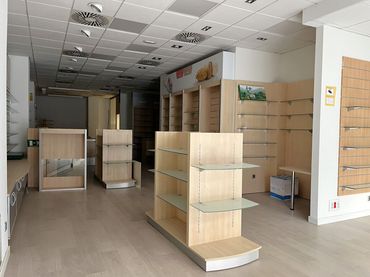 Locale commerciale in vendita a Sant Josep - Zona Hospital