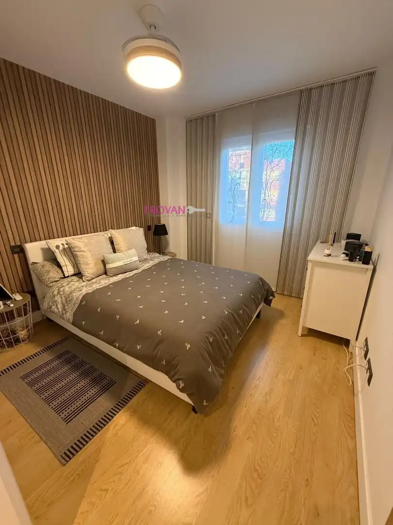 Habitación de Piso en venta en Alcalá de Henares con Aire acondicionado, Calefacción y Trastero