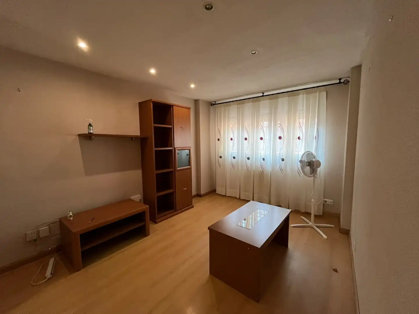 Piso con ascensor en venta en Plaza Ricla