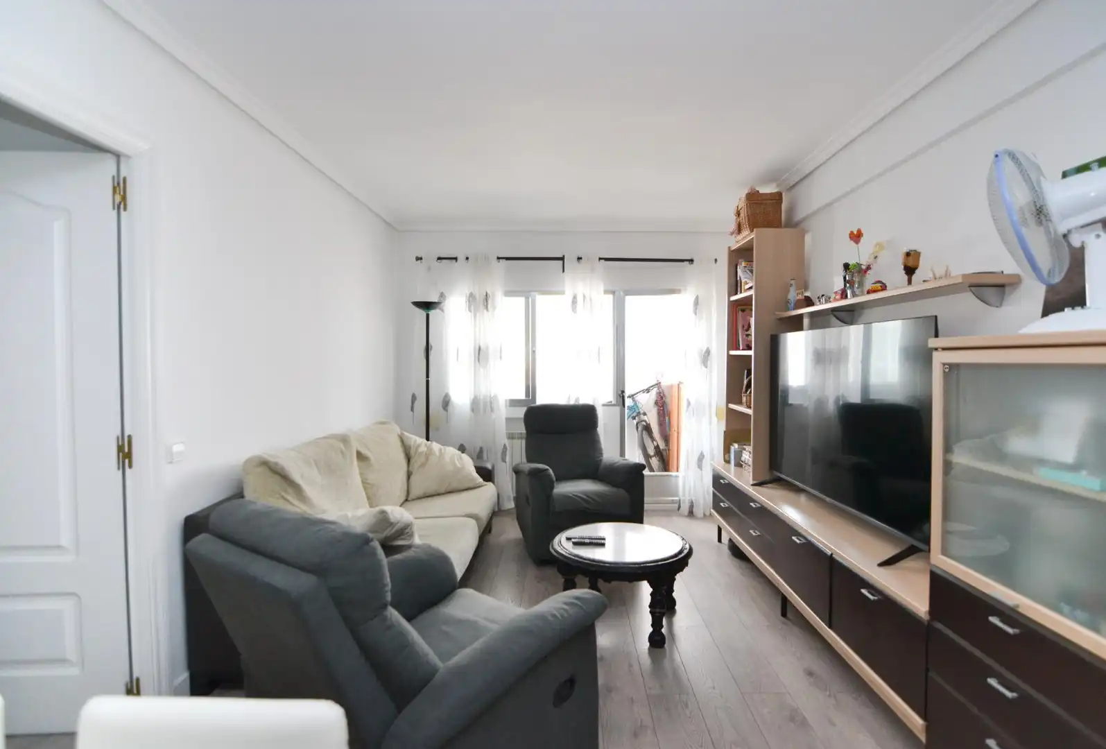 Sala de estar de Planta baja en venta en Móstoles con Calefacción, Parquet y Terraza
