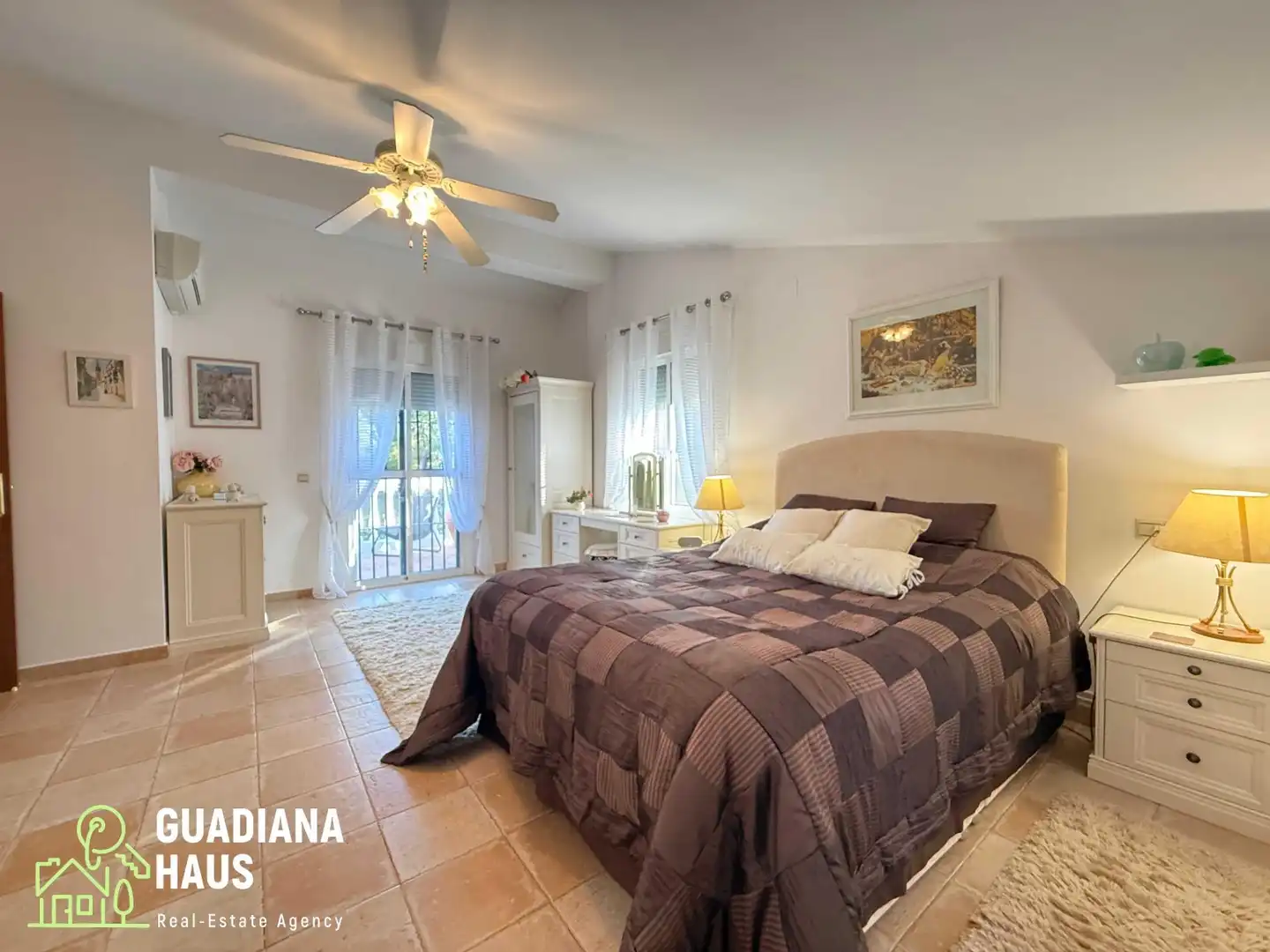 Exterior view of Houses for sale in Isla Cristina  with Air Conditioner, Heating and Private garden