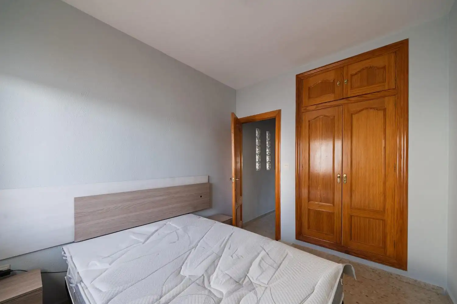 Dormitori de Àtic en venda en Villa de Otura amb Aire condicionat, Terrassa i Moblat