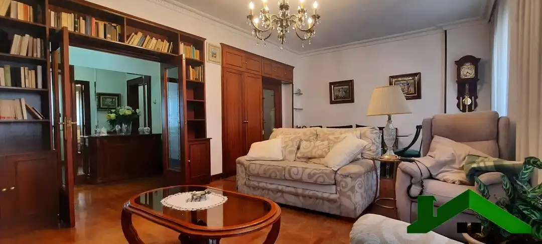 Sala d'estar de Pis en venda en Bilbao  amb Calefacció i Terrassa