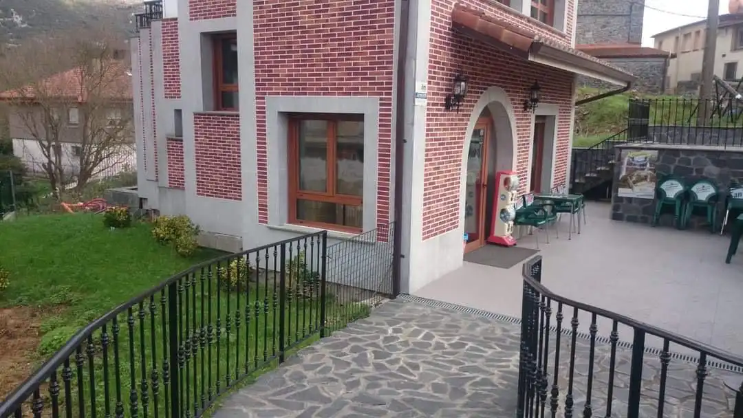 Xalet amb jardí en venda a DE LA COTERA, imagen 2