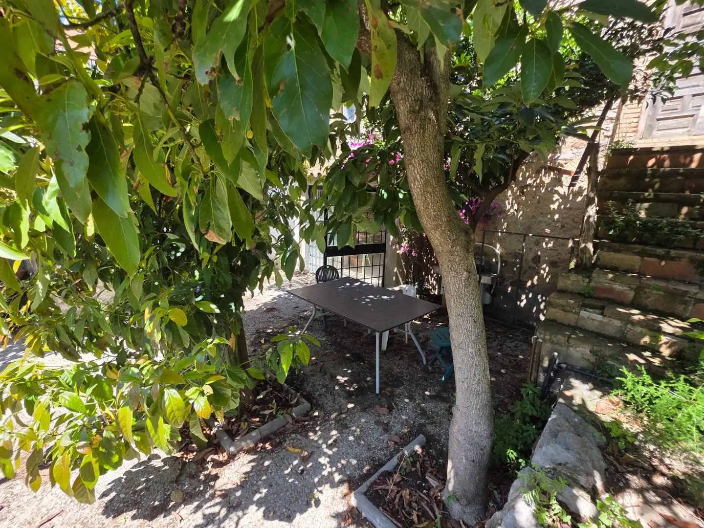 Jardí de Casa adosada en venda en Darnius amb Calefacció, Terrassa i Traster
