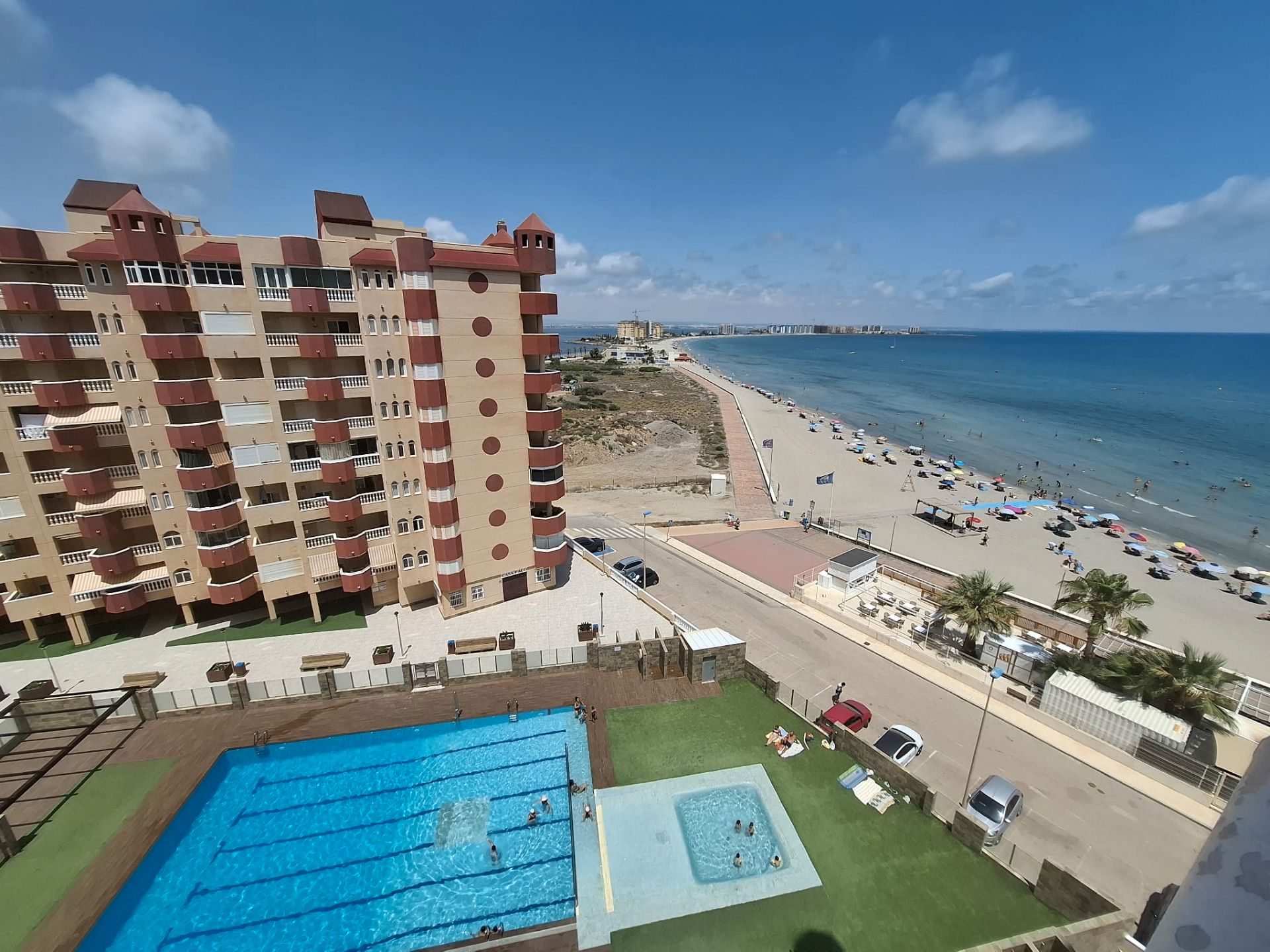 Piscina de Apartamento en venta en La Manga del Mar Menor con Aire acondicionado, Calefacción y Terraza
