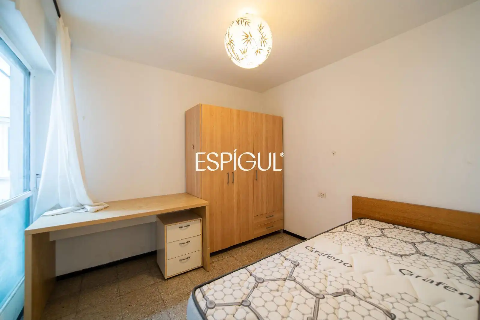 Habitación de Piso en venta en Girona con Calefacción, Terraza y Amueblado