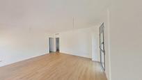 Living room of Flat for sale in  Barcelona Capital  with Heating and Oven
