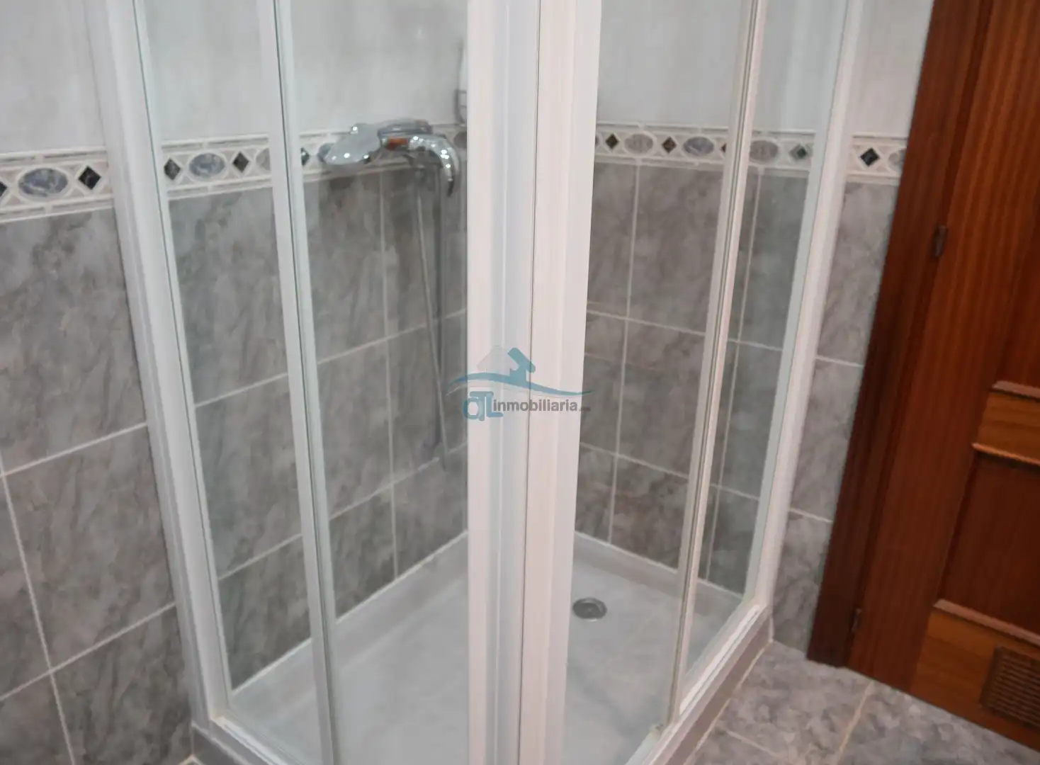 Baño de Piso en venta en Linares con Aire acondicionado, Calefacción y Terraza
