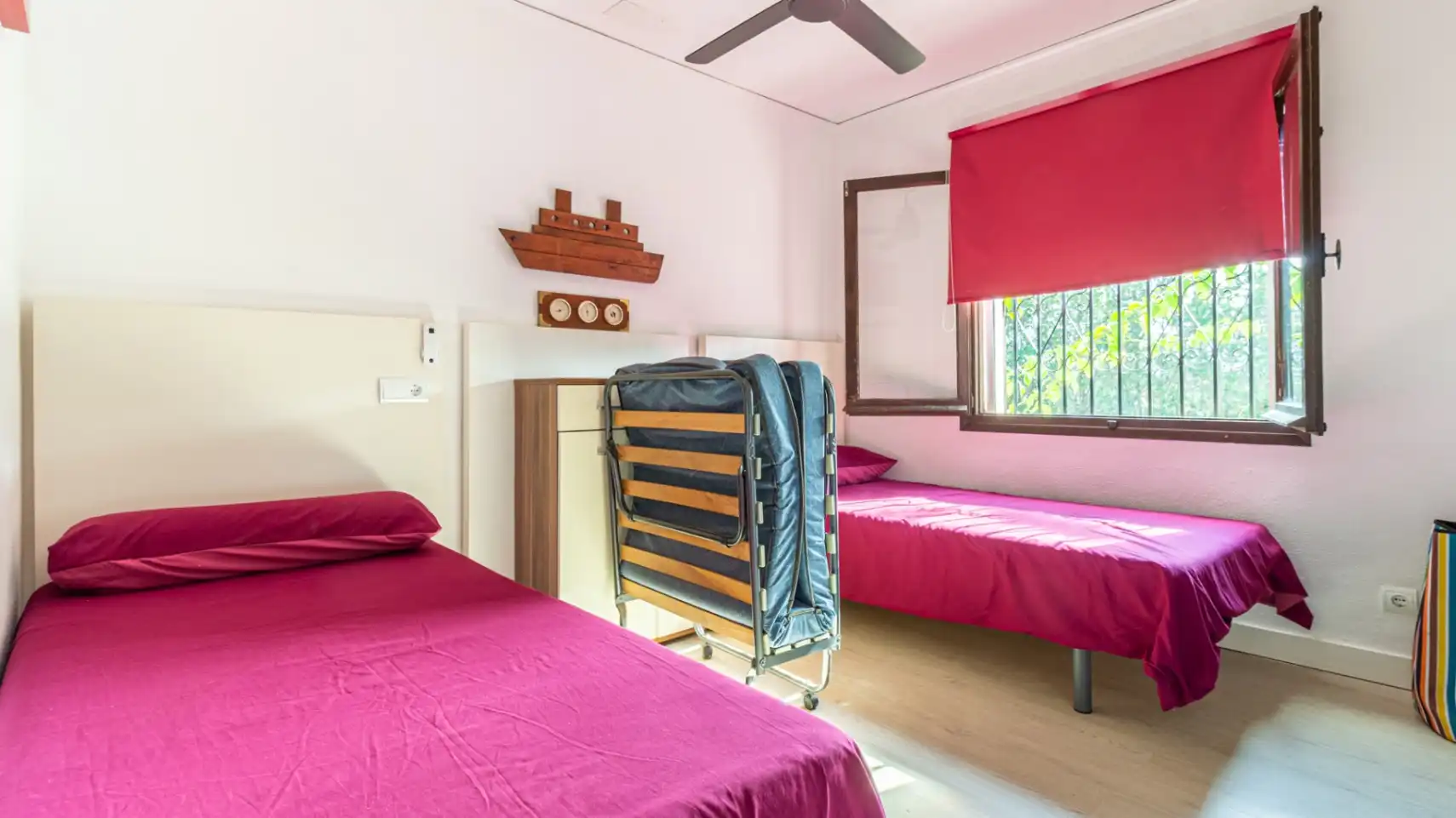 Dormitori de Casa o xalet en venda en Dénia amb Aire condicionat, Calefacció i Jardí privat
