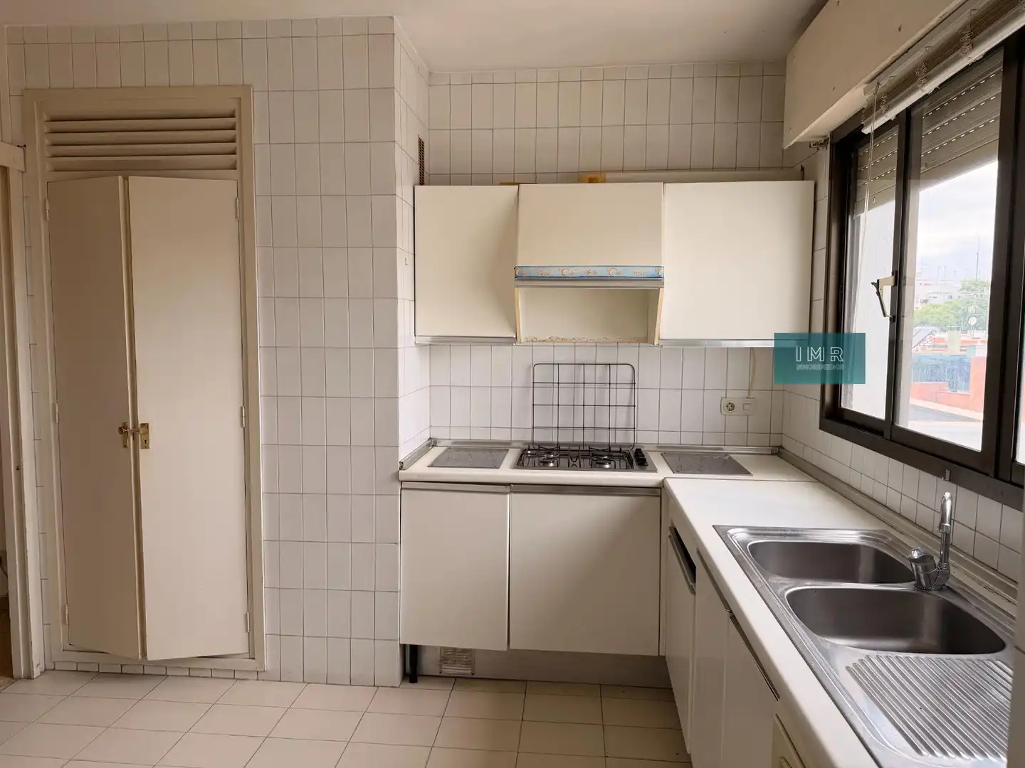 Kitchen of Flat for sale in Sevilla