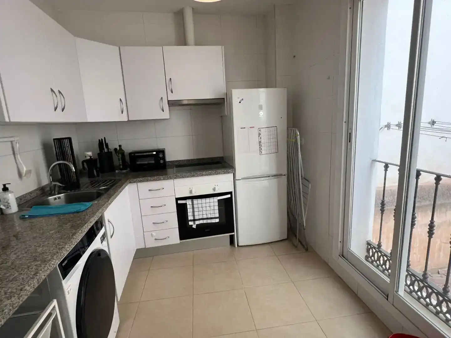 Küche von Wohnung zur Miete in Málaga Capital mit Klimaanlage