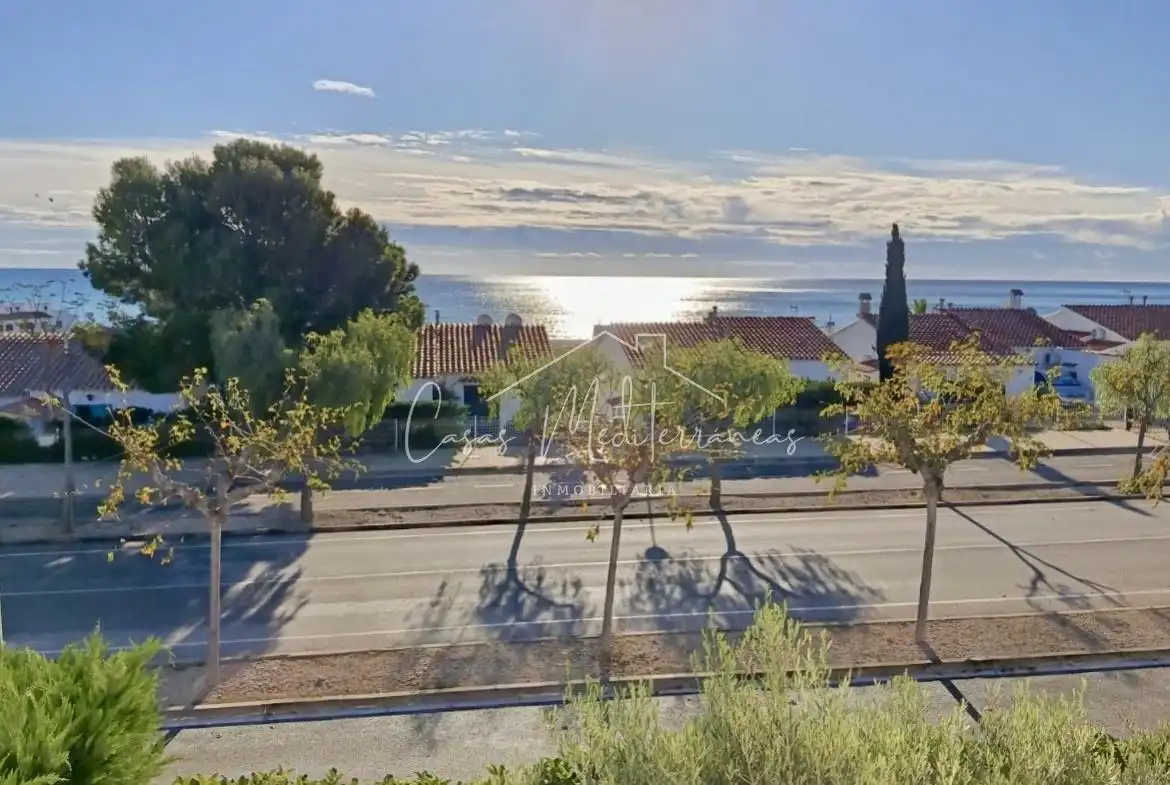 Adosado con piscina en venta en Vandellòs i l'Hospitalet de l'Infant