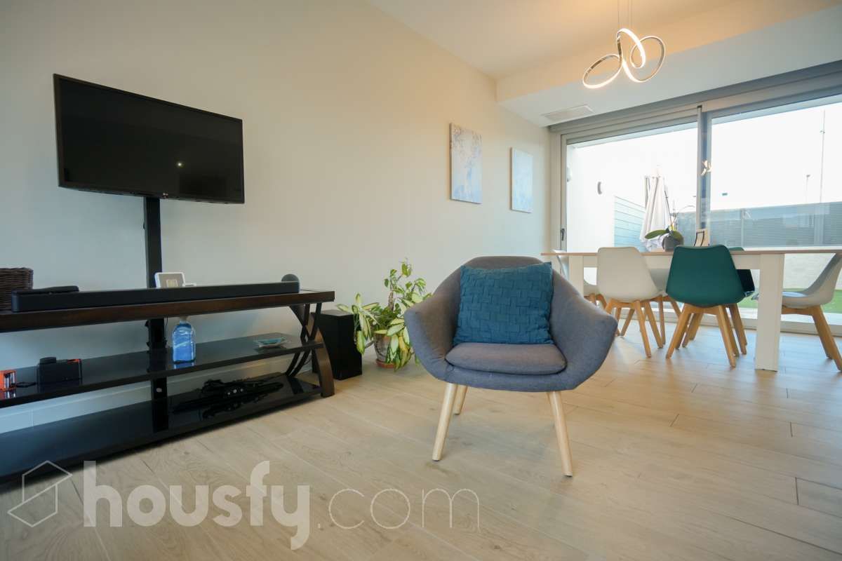 Living room of Single-family semi-detached for sale in Móstoles  with Air Conditioner, Heating and Private garden