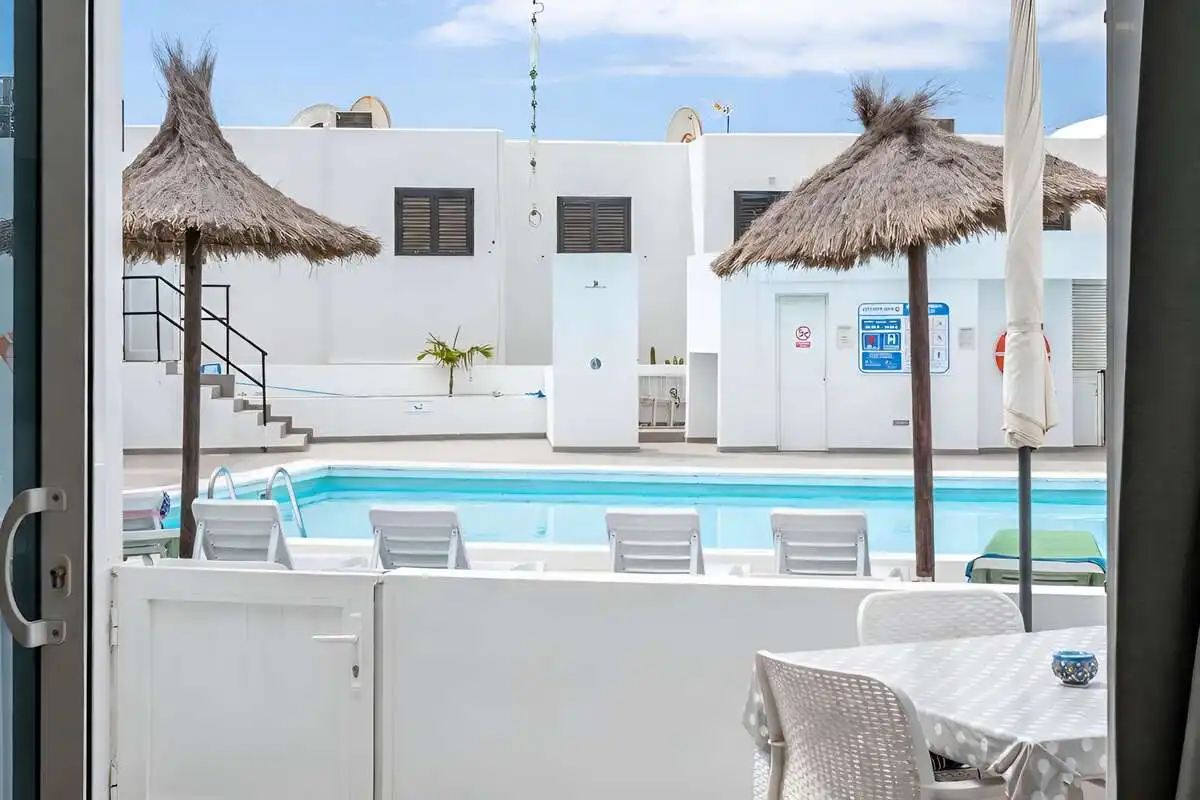 Piscina de Piso en venta en Tías con Balcón y Piscina comunitaria