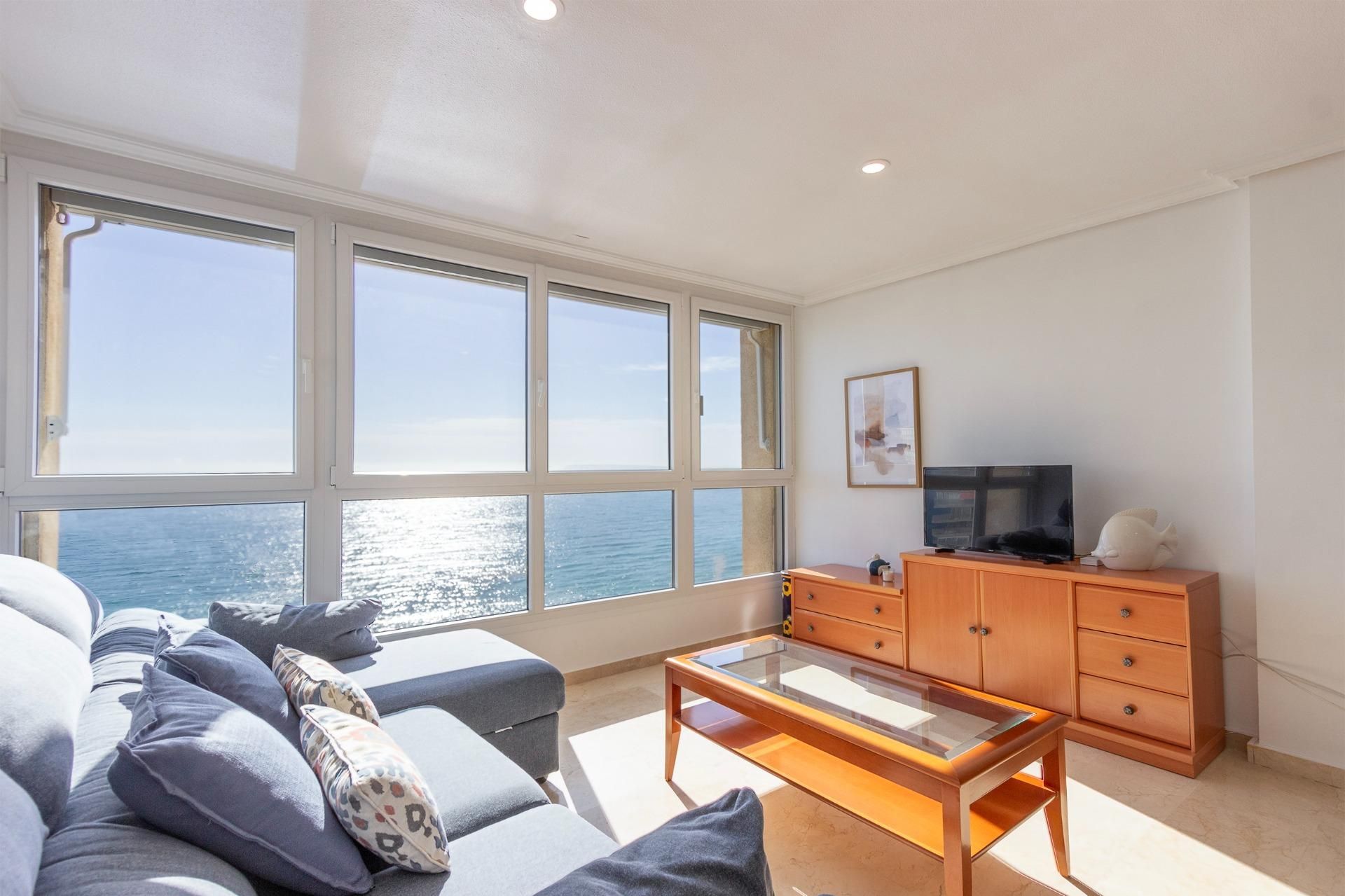 Apartment to rent in  VILLAJOYOSA, Albufereta, Playa de San Juan - El Cabo de las Huertas, Alicante / Alacant
